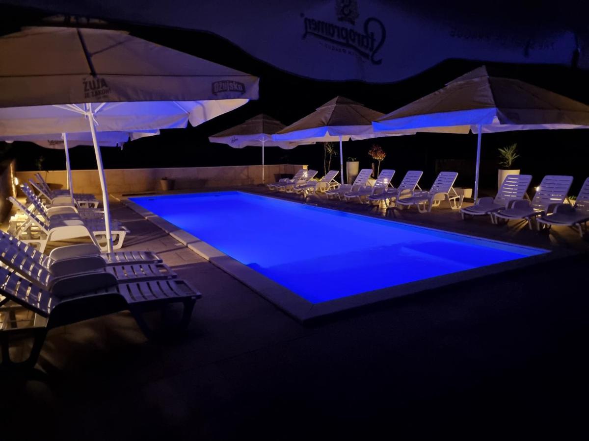 Pension Riviera-Silo エクステリア 写真